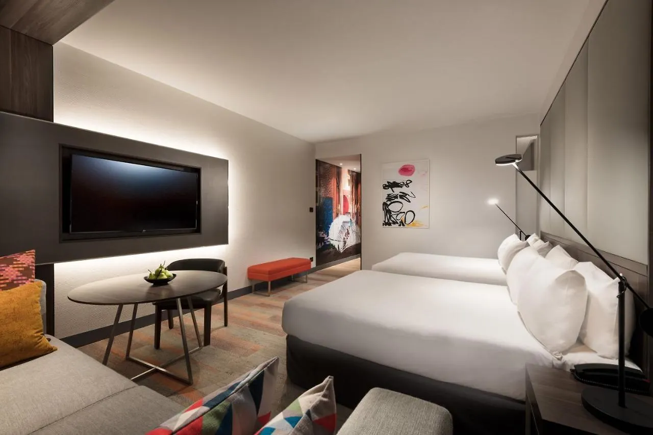 Aloft Perth Hotel