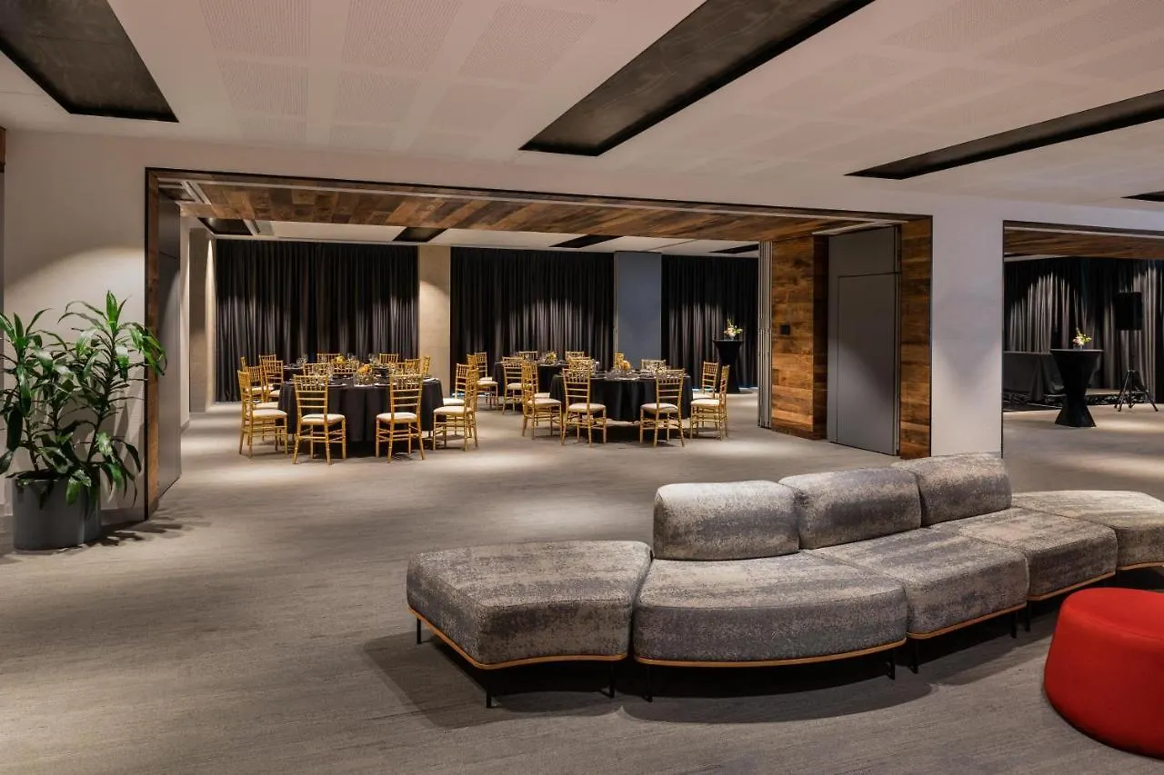 Aloft Perth Hotel