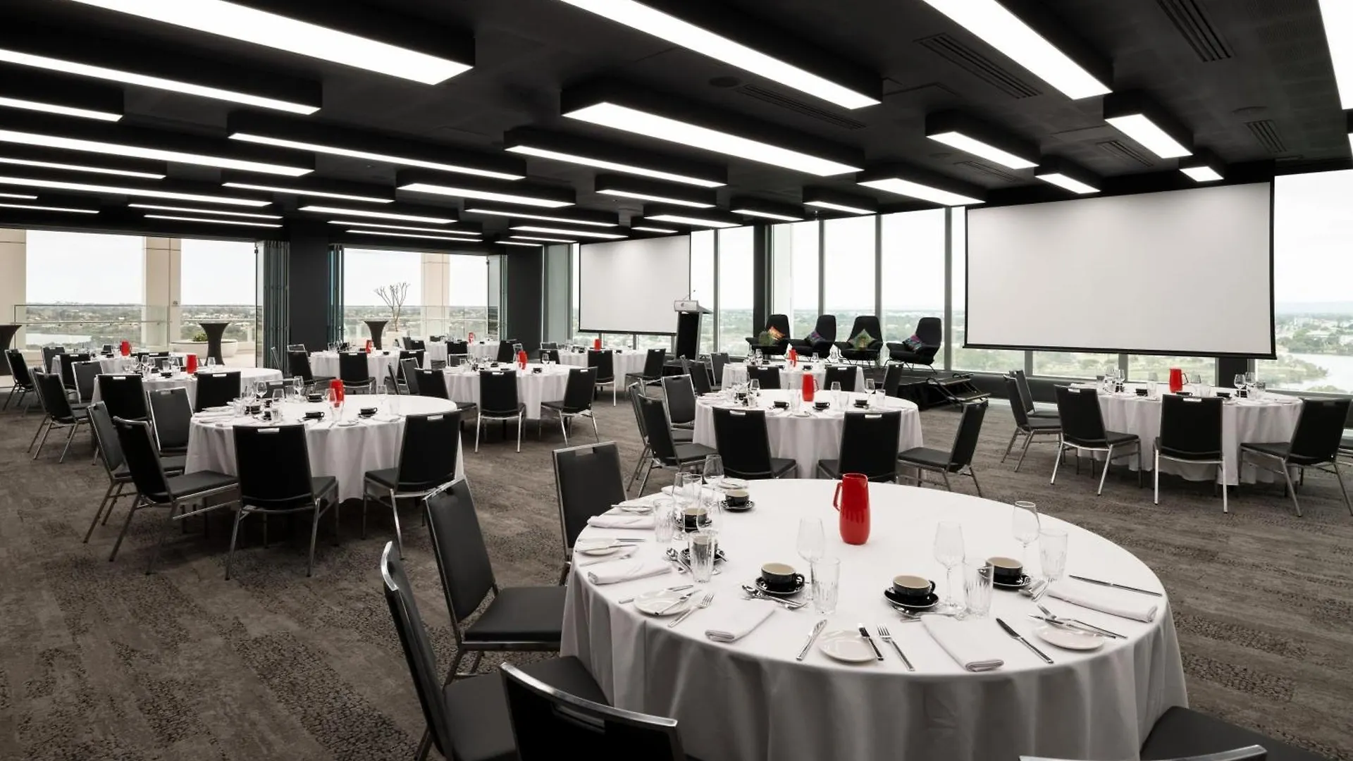 Aloft Perth Hotel