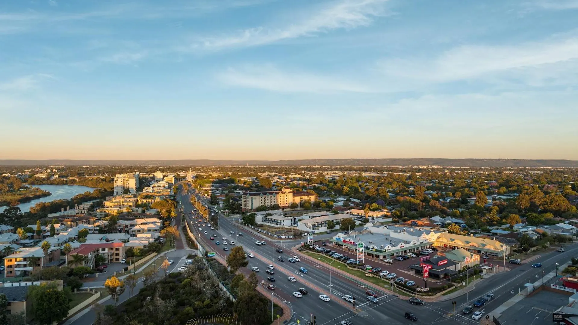 Aloft Perth Hotel