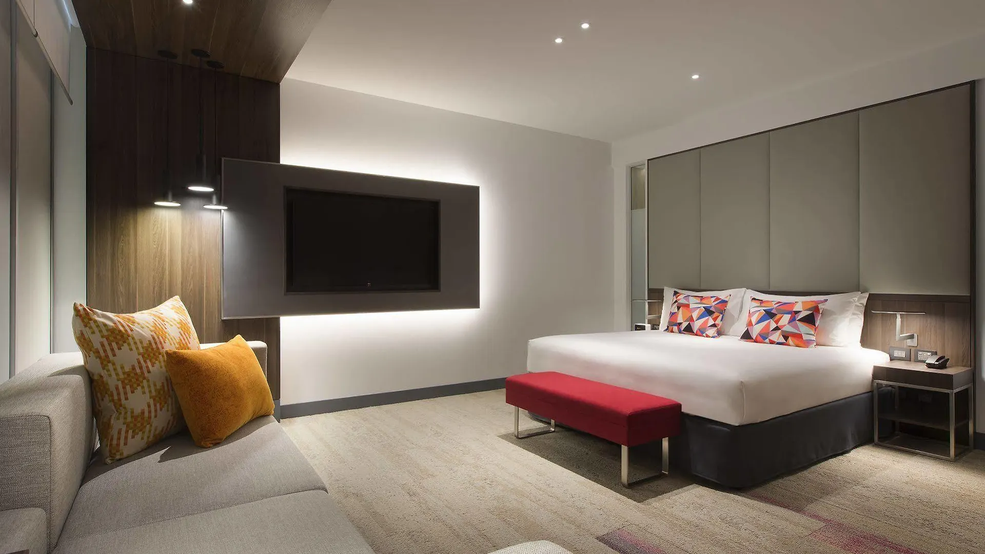****  Aloft Perth Hotel Australia