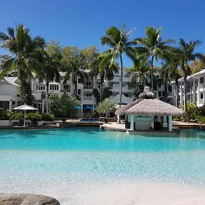 Club , Palm Cove Australia