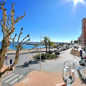 # Monaco - F1 Gp - 4 Persons - Sea View - New - Parking - Clim - Premium - And Sun , Menton France